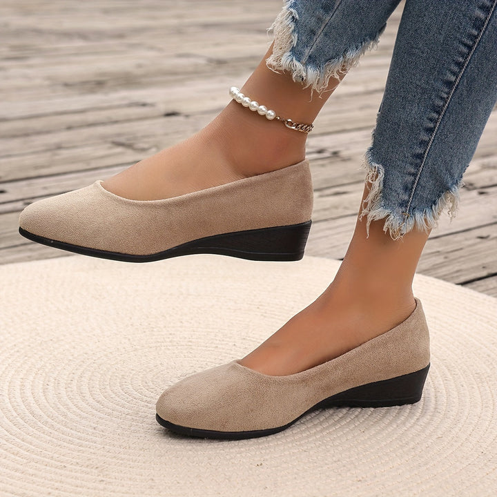 Eliane – Comfortable flats with wedge heels