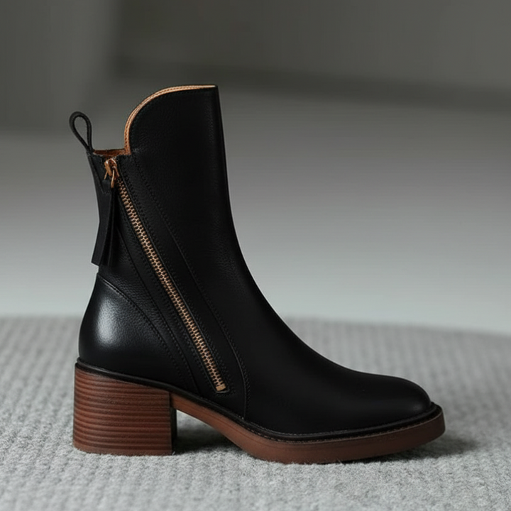 Valorine - Black leather boots with a comfortable heel