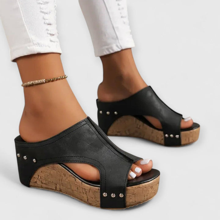 TESS | Orthopaedic Sandals