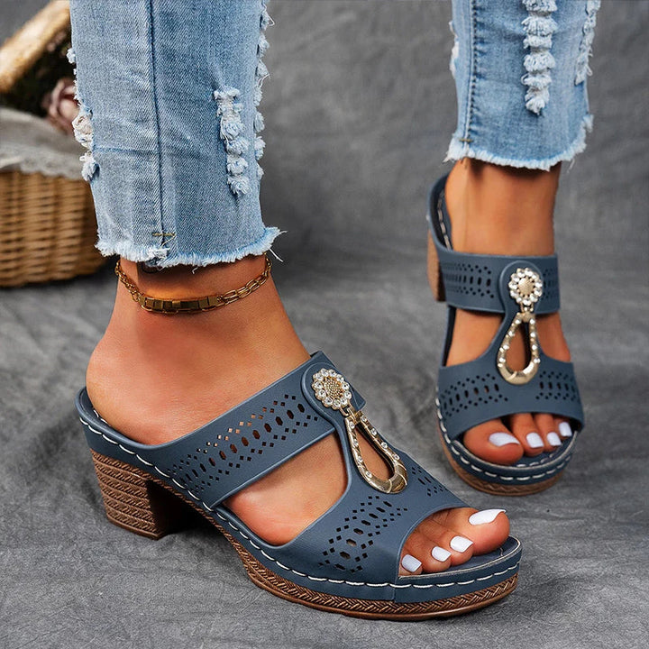 Yora | Chic and Comfortable Orthopedic Sandals
