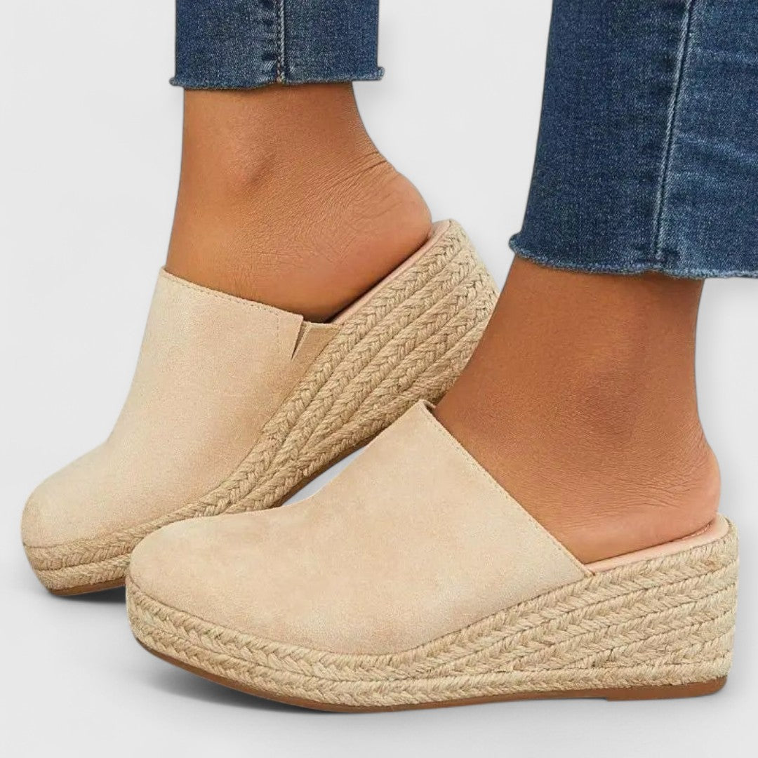 Lania | Elegant Comfort Sandal