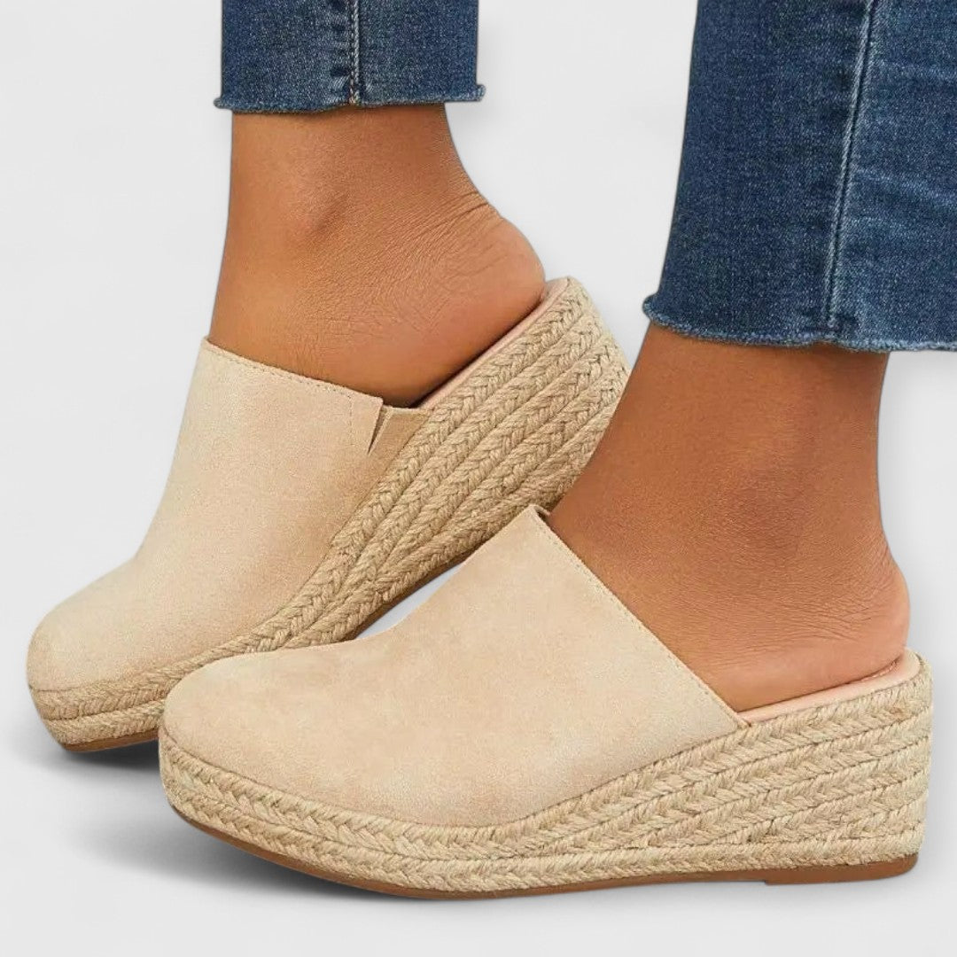 Lania | Elegant Comfort Sandal