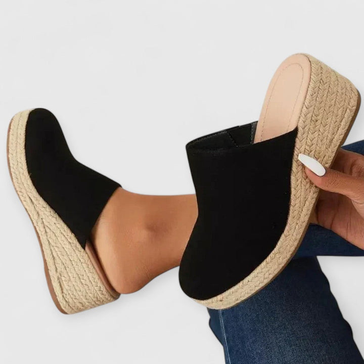 Lania | Elegant Comfort Sandal