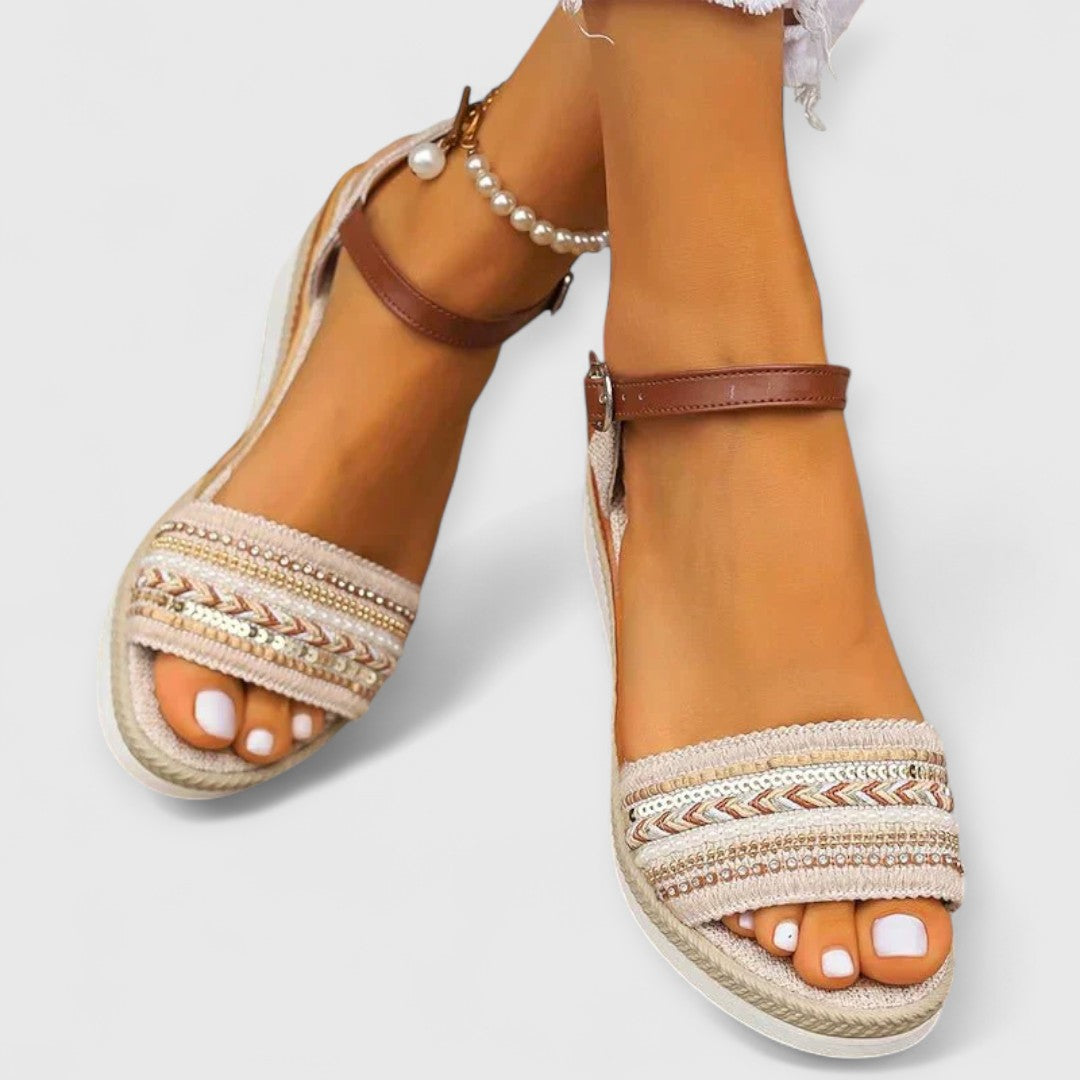 MONA | Sandals with a Coastal Flair