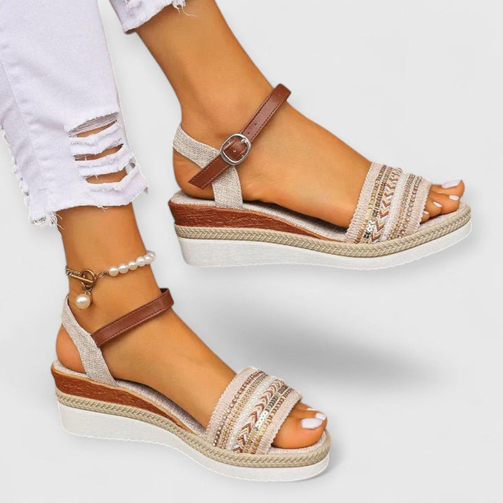 MONA | Sandals with a Coastal Flair